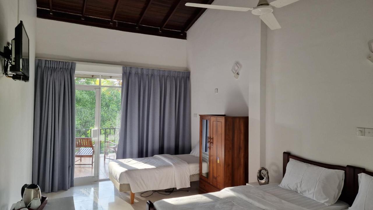 Hotel Chill Hill Hikkaduwa Extérieur photo