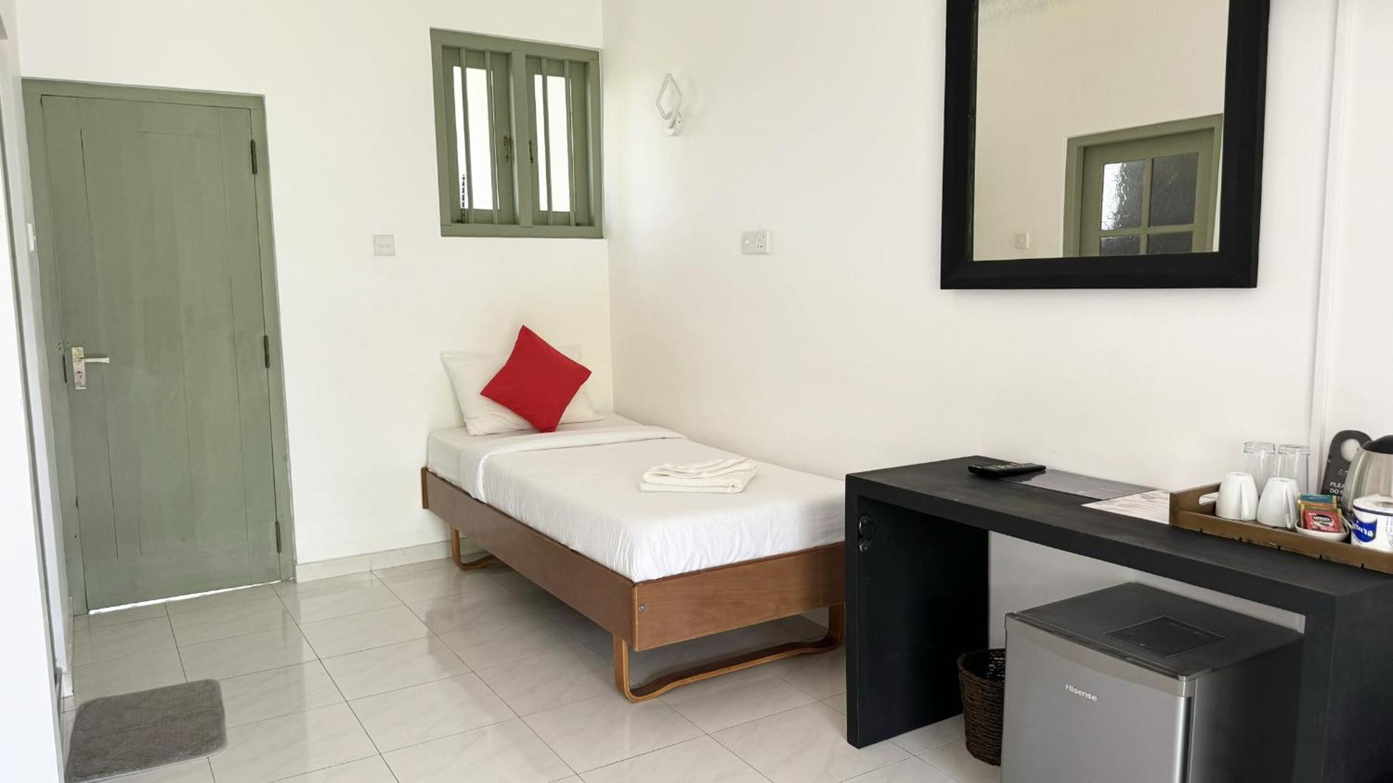 Hotel Chill Hill Hikkaduwa Extérieur photo