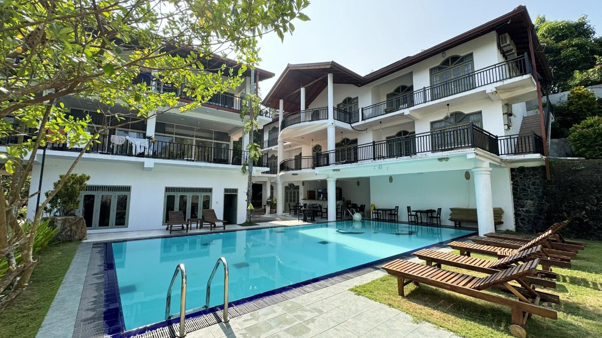 Hotel Chill Hill Hikkaduwa Extérieur photo